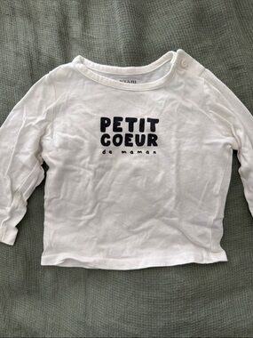 White 'Petit Coeur' Long Sleeve Baby Tee by Kiabi